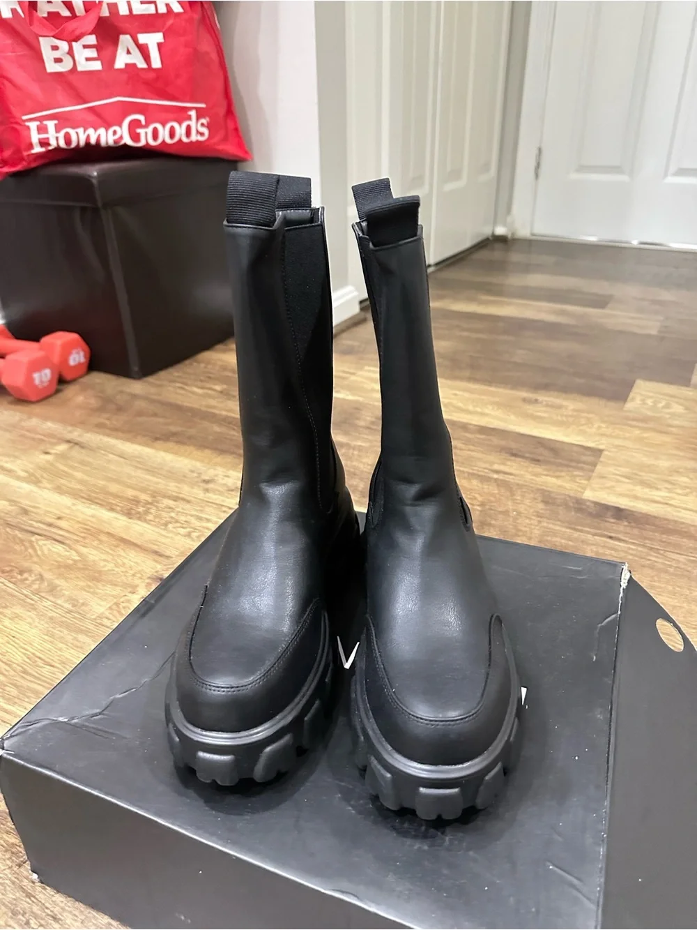 Black Chunky Chelsea Boots - women’s